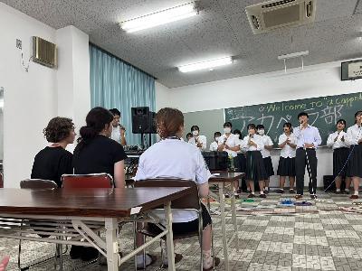 リズモー学生がアカペラ部と交流