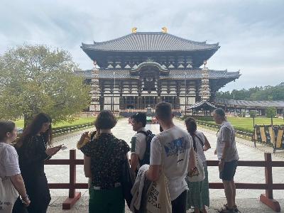 リズモー学生が東大寺を訪問
