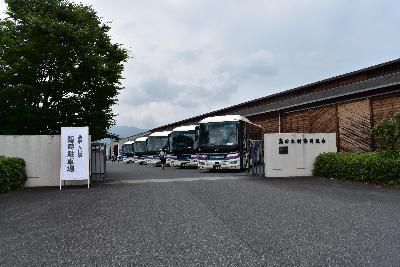 臨時駐車場入り口の写真