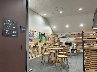 市役所1階市政情報コーナー入口の写真